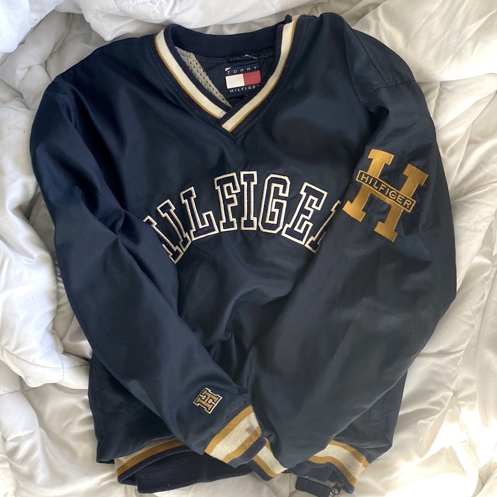 Vintage Tommy Hilfiger Jacket!🍇